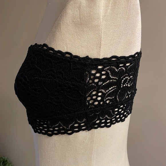 AERIE AE BLACK LACE UNPADDED Strapless BRALETTE Lacey boho festival Size Med - Picture 4 of 13